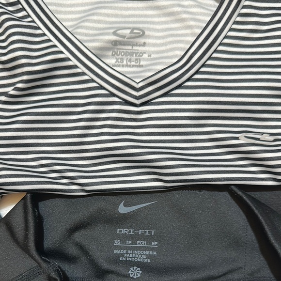 EUC Nike XS 4/5 dri fit Black leggings and white Stripe champion tee - Picture 5 of 5